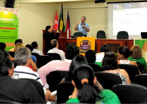 Seminário discute melhorias para educação superior indígena no Estado
